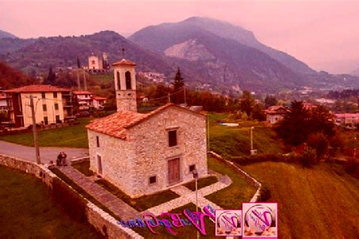 Ellie, 26 — Escort in Berzo San Fermo, Italy