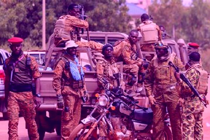 Ellie, 26 — Escort in Fara Department, Burkina Faso