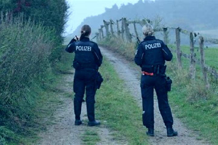 Ellie, 26 — Escort in Gerolstein, Germany