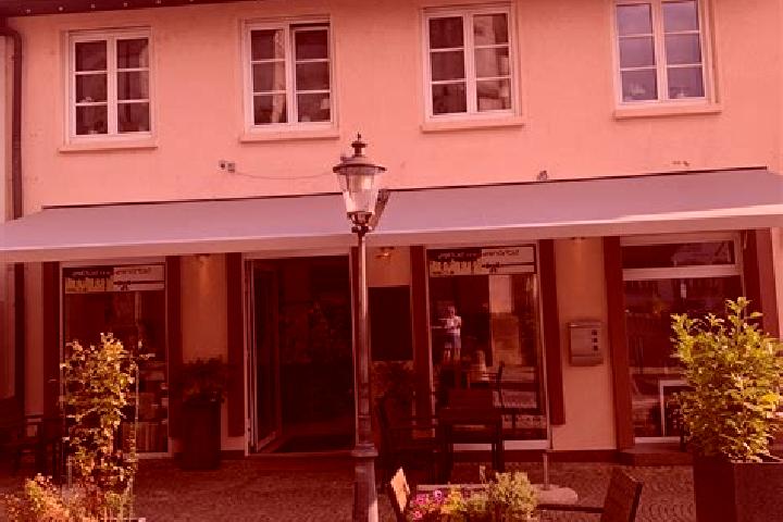 Ellie, 26 — Escort in Gerolzhofen, Germany