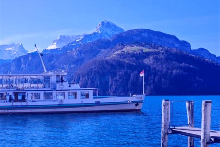 Ellie, 26 — Escort in Ingenbohl, Switzerland