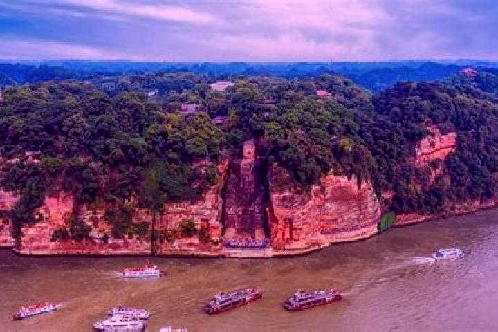 Ellie, 26 — Escort in Leshan, Kosovo
