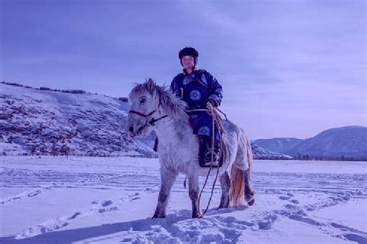 Ellie, 26 — Escort in Tavanbulag, Mongolia