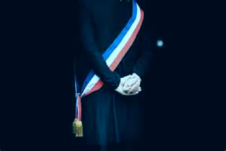 Ellie, 26 — Escort in Toury, France