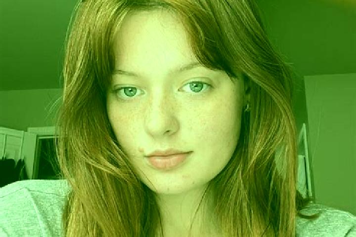 Ellie, 27, a auburn blue-eyed caucasian companion based in Coulouvray-Boisbenatre. Offering Tantra, Overnight, Dinner Date, Girlfriend Experience. Available ...