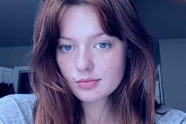 Ellie, 27, a auburn grey-eyed middle eastern companion based in Manoel Urbano. Offering Deep French Kissing, Travel Companion, CIM. Available for incall and ...