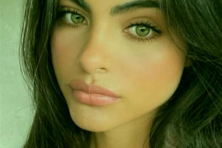 Ellie, 27, a brunette green-eyed middle eastern companion based in Tokombere. Offering Prostate Massage, Couples, GFE, Travel Companion. Available for incall...