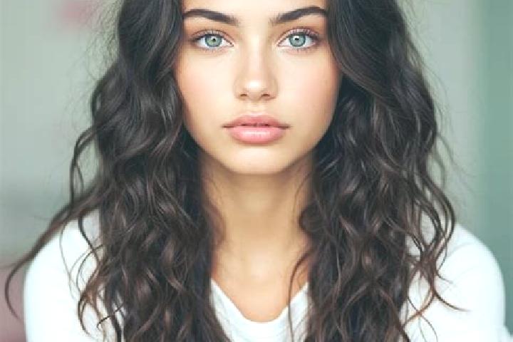 Ellie, 27, a dark blonde amber-eyed mediterranean companion based in Gocoton. Offering Roleplay, Domination, Overnight. Available for incall and outcall, day...