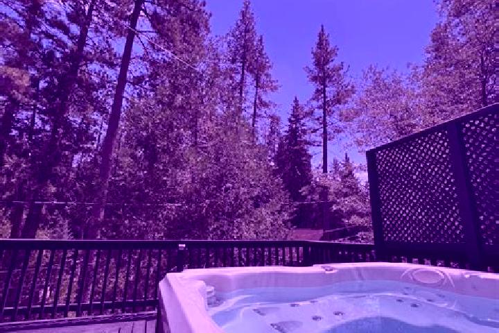Ellie, 27 — Escort in Idyllwild, United States