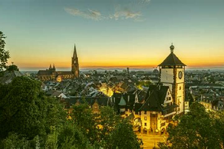 Ellie, 27 — Escort in Opfingen, Germany