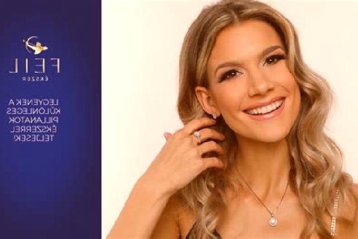 Ellie, 27 — Escort in Racalmas, Hungary