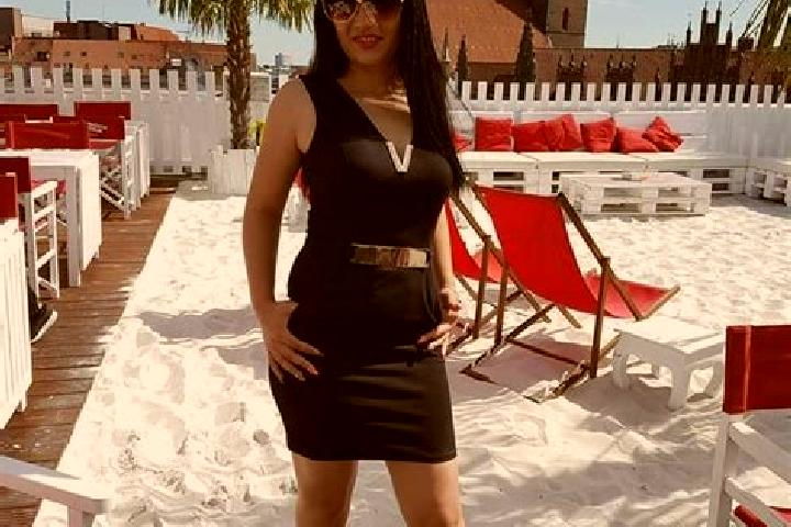 Ellie, 27 — Escort in Ratoaia, Romania