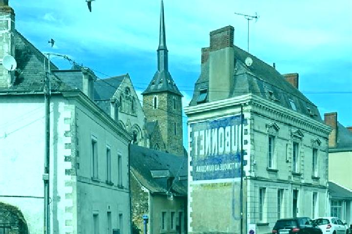 Ellie, 27 — Escort in Vern-d Anjou, France