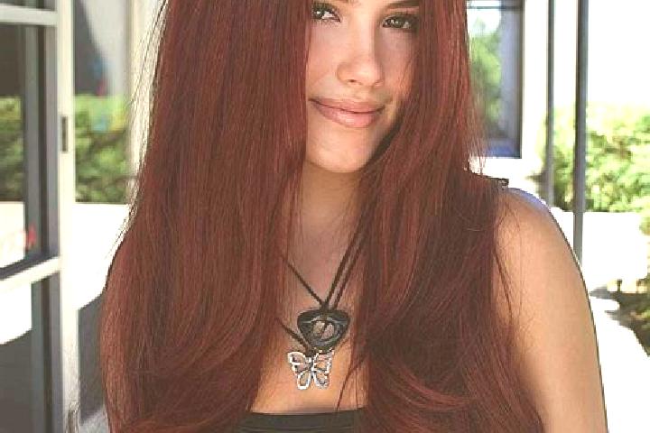 Ellie, 28, a auburn dark-eyed mediterranean companion based in Longka. Offering GFE, Travel Companion, Fetish, Erotic Massage. Available for incall and outca...