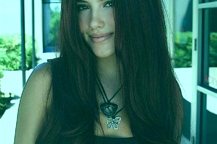 Ellie, 28, a auburn dark-eyed mixed companion based in Suwalan. Offering Girlfriend Experience, 69, Deep French Kissing, A-Level. Available for incall and ou...