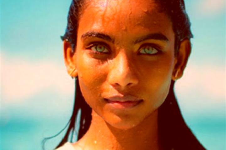 Ellie, 28, a black blue-eyed indian companion based in Madagh. Offering 69, CIM, Tantra, Fetish, Domination. Available for incall and outcall, day and evenin...