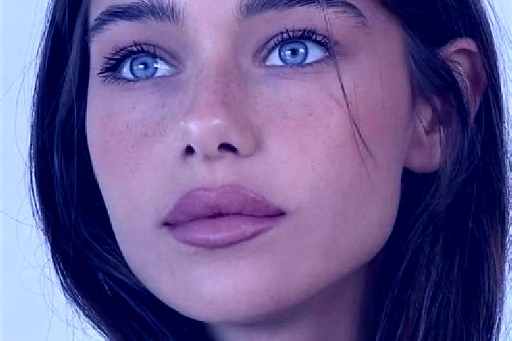 Ellie, 28, a brunette blue-eyed caucasian companion based in Besitz. Offering A-Level, Deep French Kissing, Girlfriend Experience. Available for incall and o...