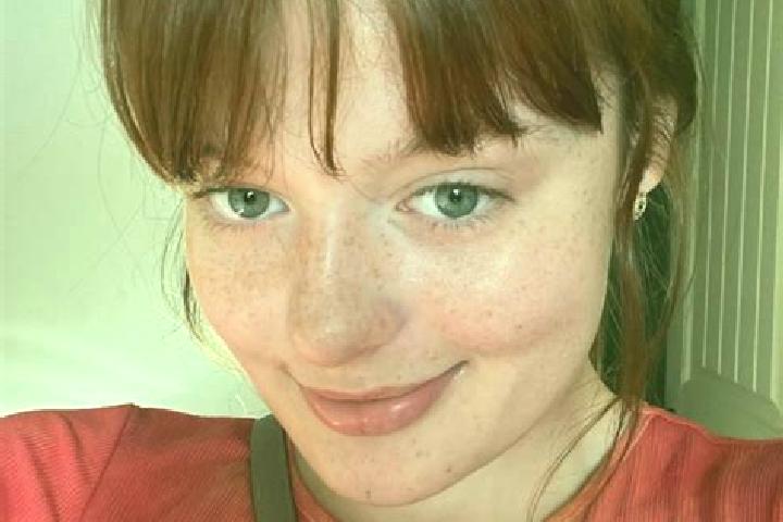 Ellie, 28, a red green-eyed caribbean companion based in Sadamitsu. Offering Striptease, Domination, Couples. Available for incall and outcall, overnight boo...
