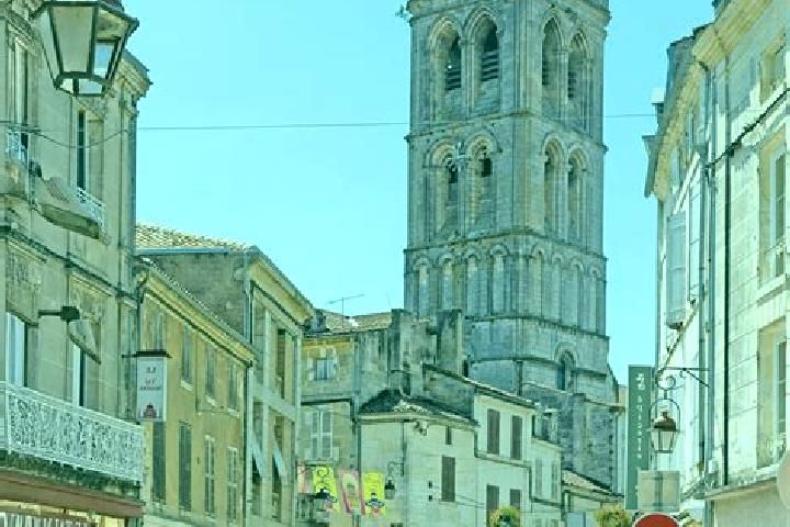 Ellie, 28 — Escort in Cognac, France