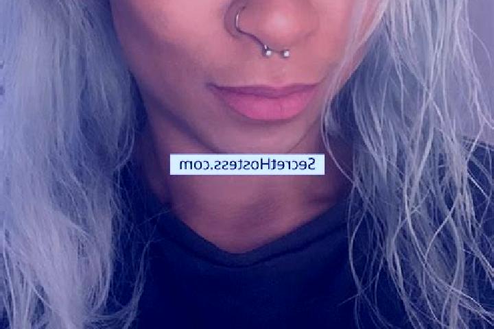 Ellie, 28 — Escort in Columbus, United States