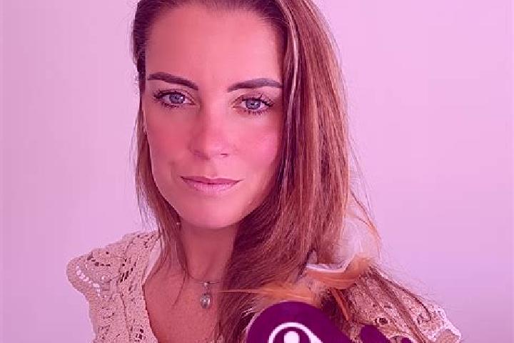 Ellie, 28 — Escort in Dalem, Netherlands