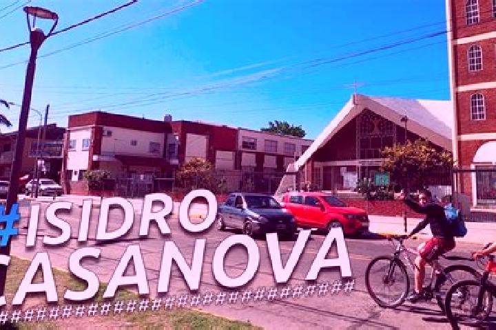 Ellie, 28 — Escort in Isidro Casanova, Argentina