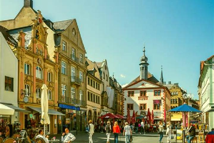 Ellie, 28 — Escort in Neuland, Germany
