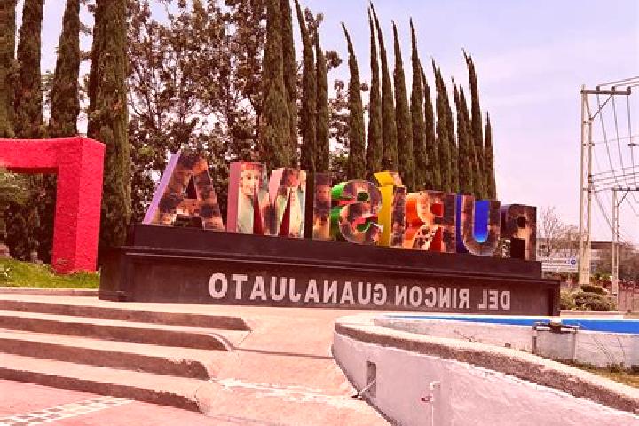 Ellie, 28 — Escort in Purisima de Bustos, Mexico