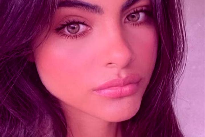 Ellie, 29, a brunette green-eyed european companion based in Velimese. Offering Fetish, OWO, 69, Girlfriend Experience, Roleplay. Available for incall and ou...