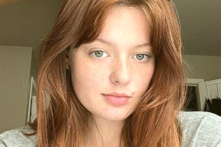Ellie, 29, a red brown-eyed caucasian companion based in Kanuru. Offering Duos, Domination, Tantra, Erotic Massage, CIM. Available for incall and outcall, da...