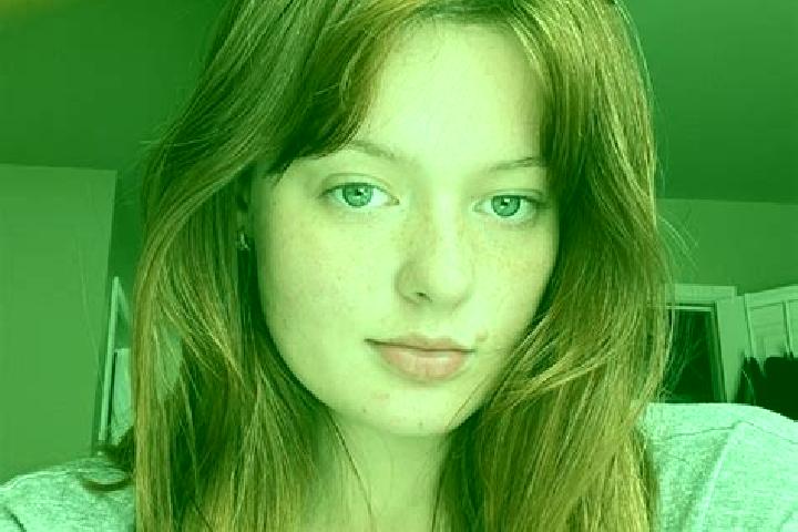 Ellie, 29, a red brown-eyed mixed companion based in Leslie. Offering Massage, Duos, A-Level. Available for incall and outcall, day and evening dates.