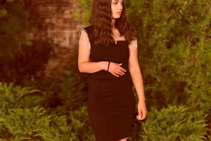 Ellie, 29 — Escort in Aygedzor, Armenia