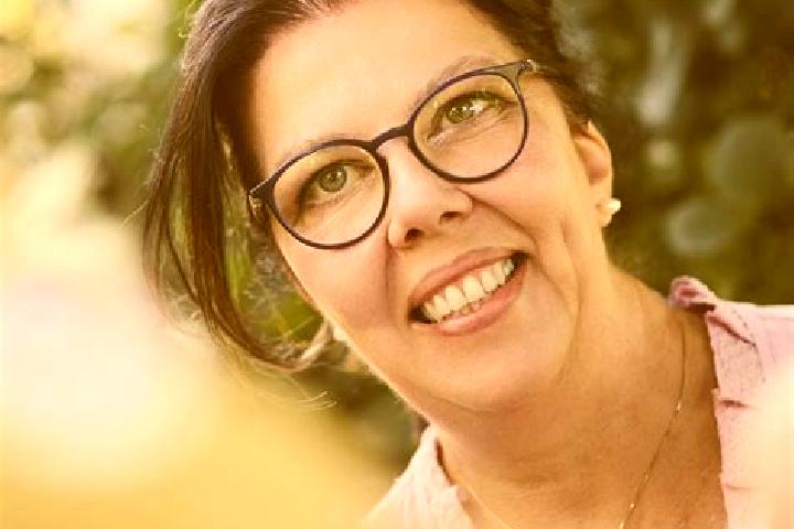 Ellie, 29 — Escort in Kremsmuenster, Austria