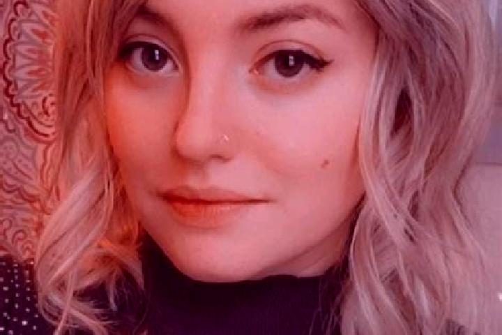 Ellie, 29 — Escort in Lockport, United States