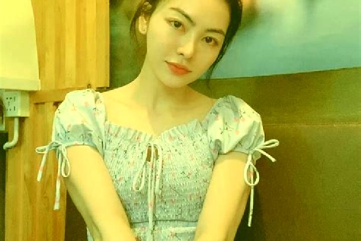 Ellie, 29 — Escort in Talin Hiag, China