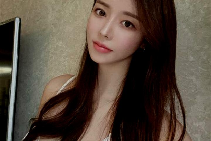 Ellie, 29 — Escort in Xitangtuo, China