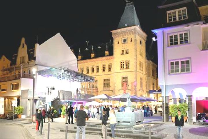 Ellie, 29 — Escort in Zell-Markt, Austria