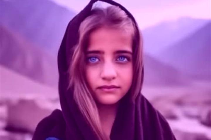 Ellie, 30, a auburn amber-eyed middle eastern companion based in Mansue. Offering Travel Companion, Tantra, Couples, Girlfriend Experience. Available for inc...