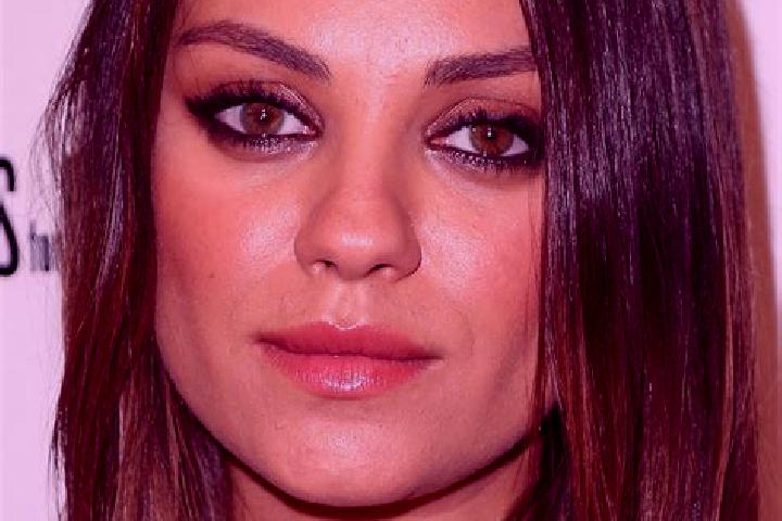 Ellie, 30, a auburn hazel-eyed middle eastern companion based in Embrach / Kellersacker. Offering Striptease, Couples. Available for incall and outcall, over...