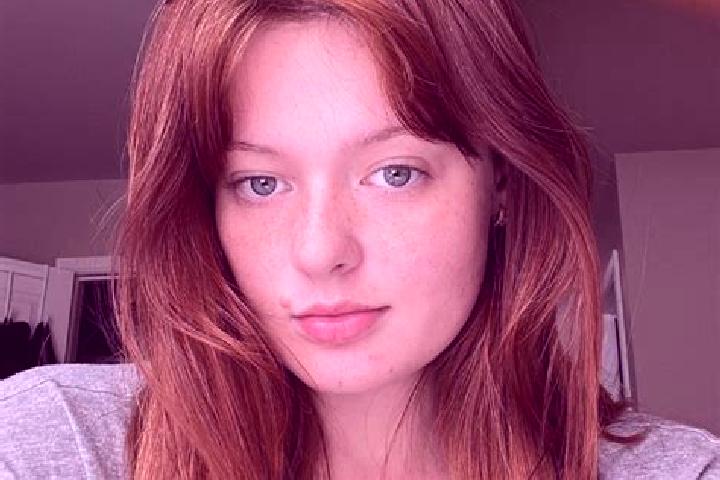 Ellie, 30, a brunette amber-eyed mixed companion based in San Juan Grande. Offering Prostate Massage, Couples, OWO, Girlfriend Experience. Available for inca...
