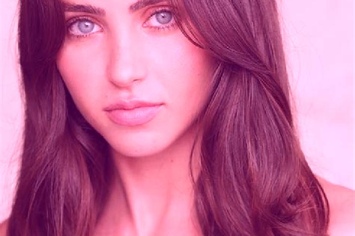 Ellie, 30, a brunette dark-eyed slavic companion based in Priestewitz. Offering Fetish, 69. Available for incall and outcall, day and evening dates.