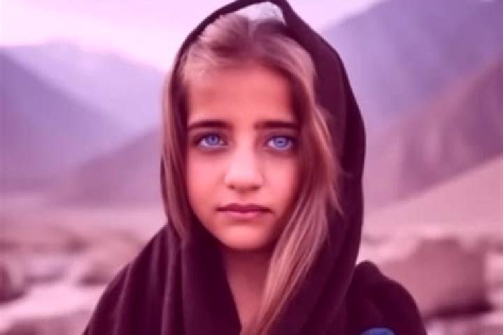 Ellie, 30, a red blue-eyed middle eastern companion based in Vila Nova De Cacela. Offering GFE, OWO, Couples. Available for incall and outcall, overnight boo...