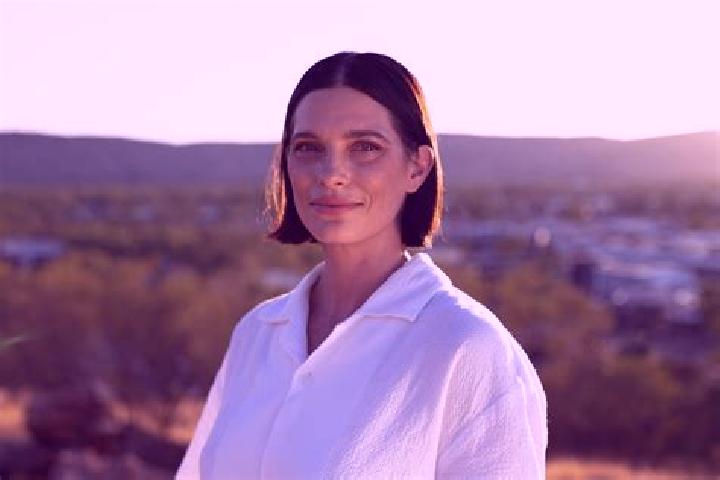 Ellie, 30 — Escort in Braitling, Australia