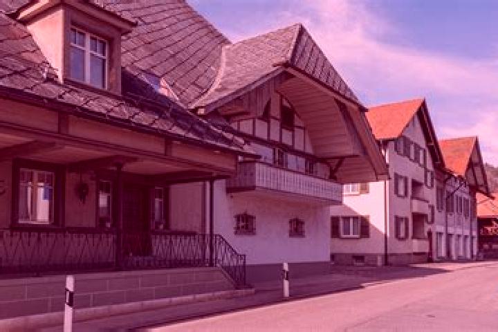 Ellie, 30 — Escort in Lutzelfluh, Switzerland