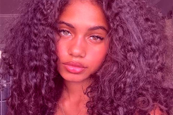 Ellie, 31, a black dark-eyed ebony companion based in Tumbotino. Offering BDSM, 69, Tantra. Available for incall and outcall, overnight bookings available.