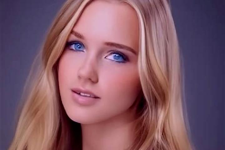 Ellie, 31, a chestnut blue-eyed slavic companion based in Boston. Offering OWO, Travel Companion. Available for incall and outcall, day and evening dates.