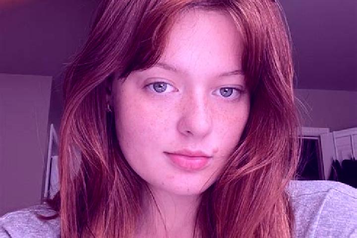 Ellie, 31, a red brown-eyed mixed companion based in Pattao. Offering Party Girl, CIM, Domination. Available for incall and outcall, day and evening dates.