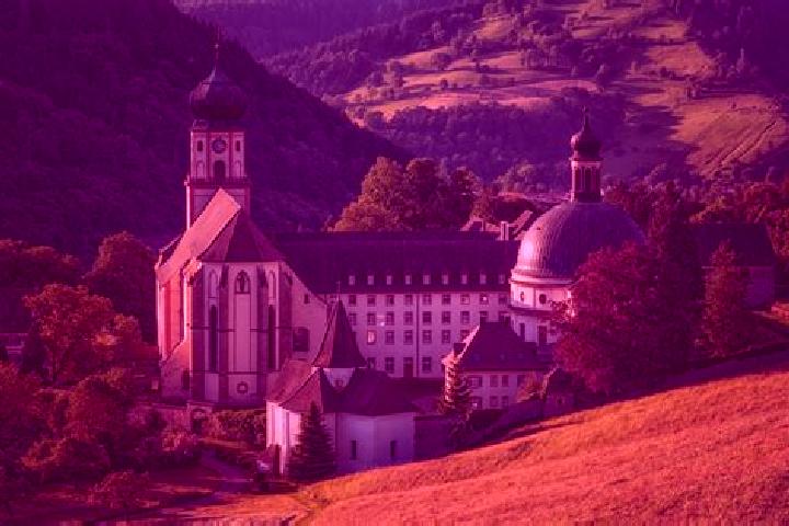 Ellie, 31 — Escort in Kirchbach, Austria