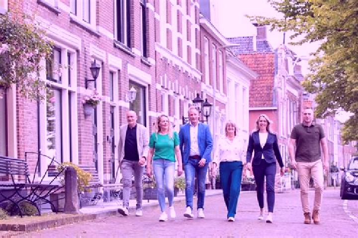Ellie, 31 — Escort in Mantgum, Netherlands