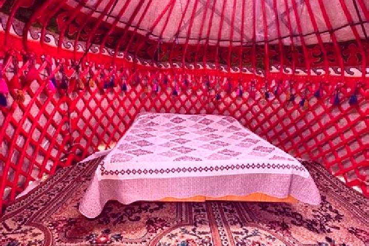 Ellie, 31 — Escort in Mesker-Yurt, Russia
